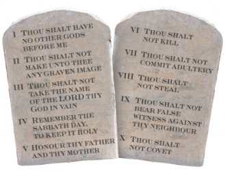 Oklahoma Officials to Consider Establishing Ten Commandments Monument at County Courthouse