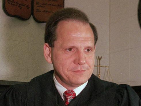 Ten Commandments Judge to Be Sworn in Again as Chief Justice of Alabama Supreme Court