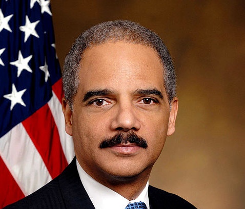 Christians Concerned After Eric Holder Prohibits Turning Down ‘Transgenders’ for Employment