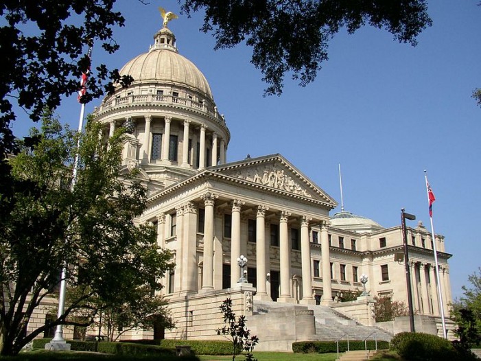 Mississippi Lawmakers Pass Religious Freedom Restoration Act