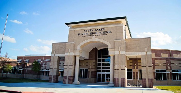 Texas Principal Put on Leave After Linking to Christian Website Now Reinstated