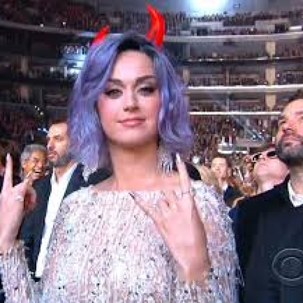 Audience Dons Devil Horns at Grammys for Performance of 'Highway to