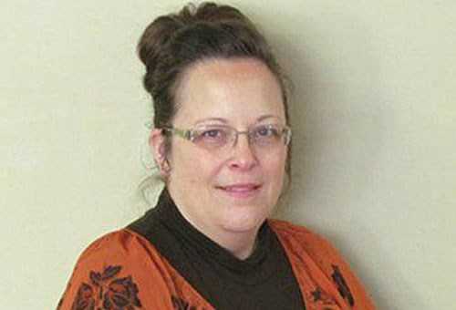 Kentucky Woman Sues Kim Davis for Denying License to ‘Marry’ Animal