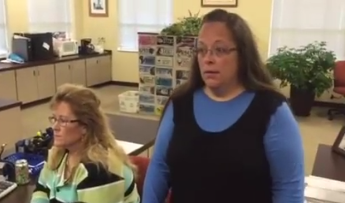 ‘Under God’s Authority’: Christian Clerk Remains Defiant of Order to Issue ‘Gay Marriage’ Licenses