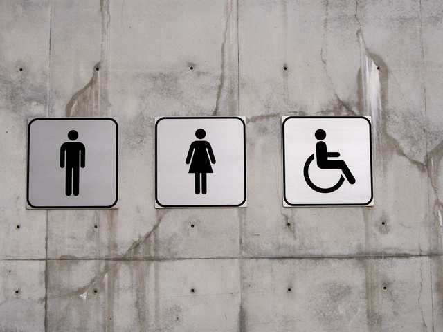 bathroom-signs-1310208-640x480-compressed