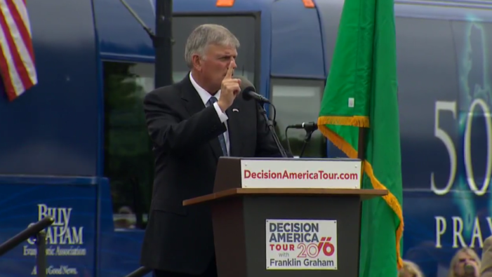 Franklin Graham Claims Christians Should ‘Hold Your Nose’ and Vote for Either Clinton or Trump