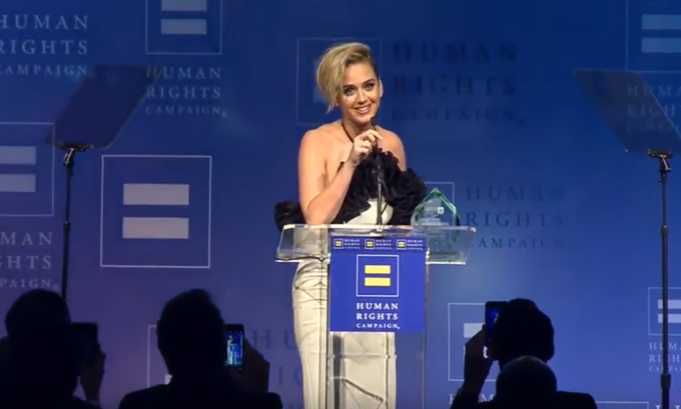 ‘I Kissed a Girl’ Katy Perry Mocks Her Christian Upbringing While Receiving Homosexual Advocacy Award