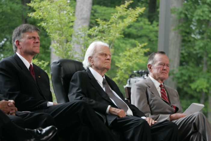 Billy Graham Dead at 99