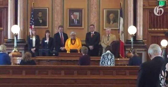 Hindu Leader Presents Invocation Before Iowa House, Senate