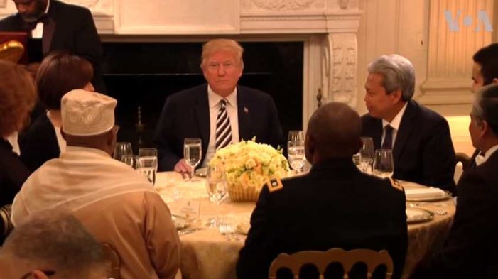 Trump Wishes Muslims ‘Ramadan Mubarak’ at White House Iftar Dinner