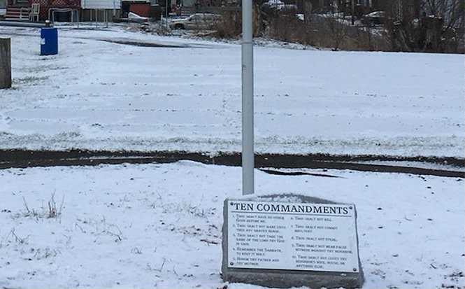 City Removes Ten Commandments Plaque From Public Park Following Complaint