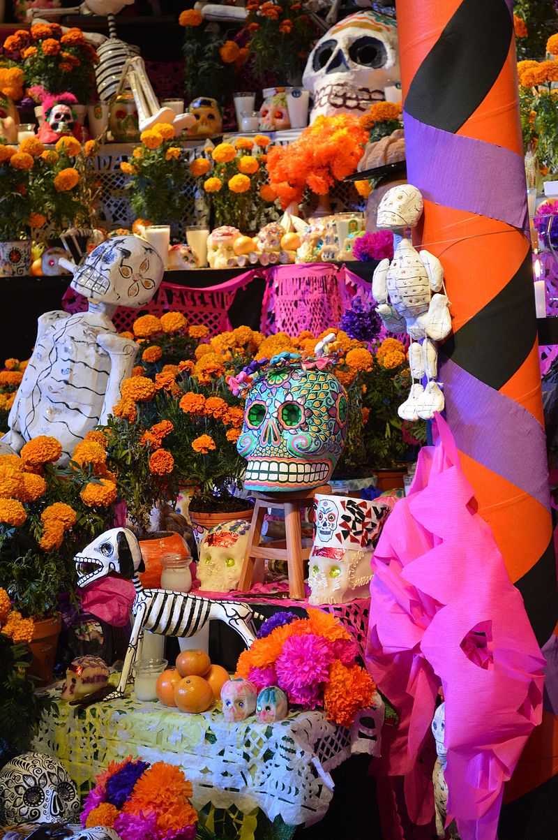 Skeletons, Skulls and Altars 'Day of the Dead' Festivals Held