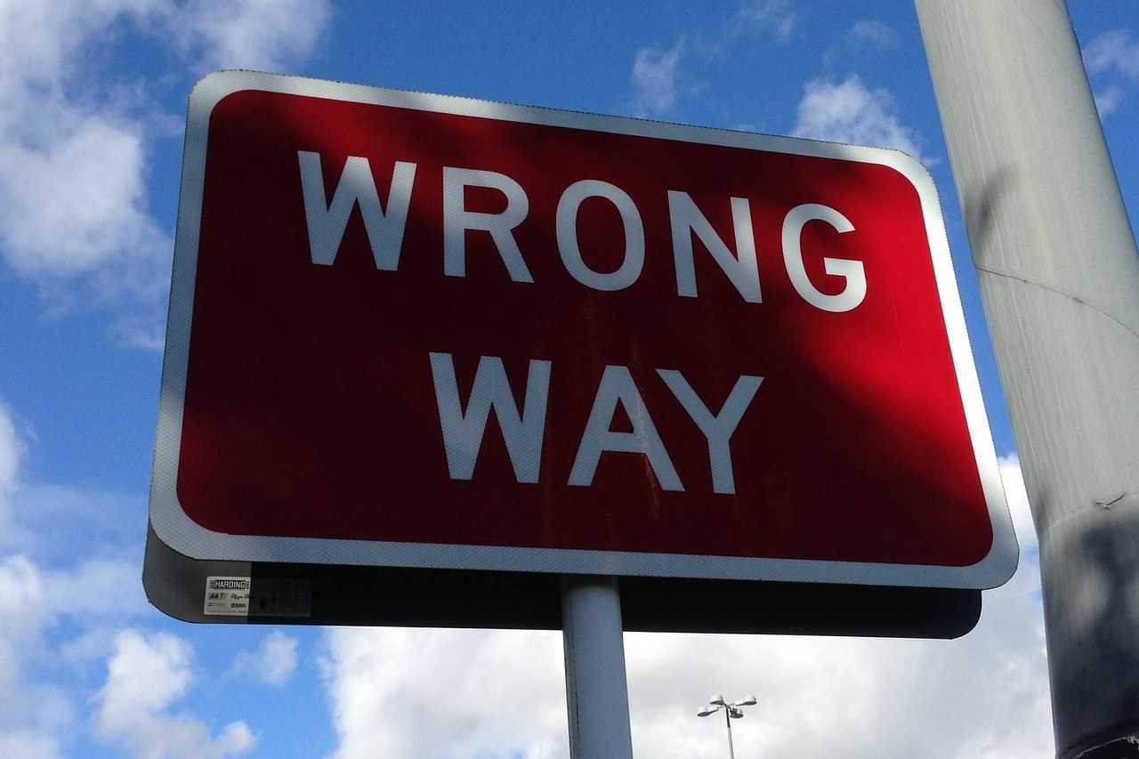 Exhortation Wrong Way Credit Carlos Lincoln Pixabay-compressed