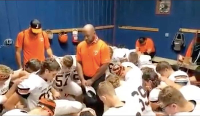 Mo. Coach to No Longer Lead Team in Prayer Following Letter From Freedom From Religion Foundation