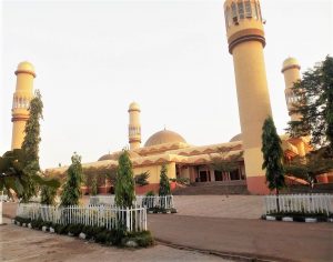 Sultan Bello Mosque, city of Kaduna, Kaduna state, Nigeria. (Anasskoko, Creative Commons)