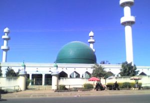 Mezquita Central, Jos, Nigeria. (Silla de ruedas eléctrica, Creative Commons)