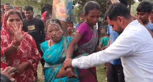 Hindu nationalists tied Subhasini Singh and sister Sukanti Singh (R) to a tree in Chhankhanpur village, Odisha state, India on Dec. 26, 2024. (Morning Star News screenshot)