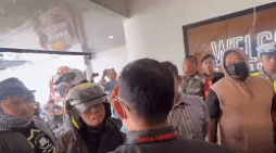 Islamic Extremists Halt Church Service in Indonesia Islamic Extremists Halt Church Service in Indonesia