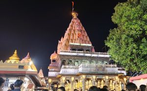 Mahakaleshwar Temple, dedicated to Hindu god Shiva in Ujjain, Madhya Pradesh, India. (Ashverse, Creative Commons)